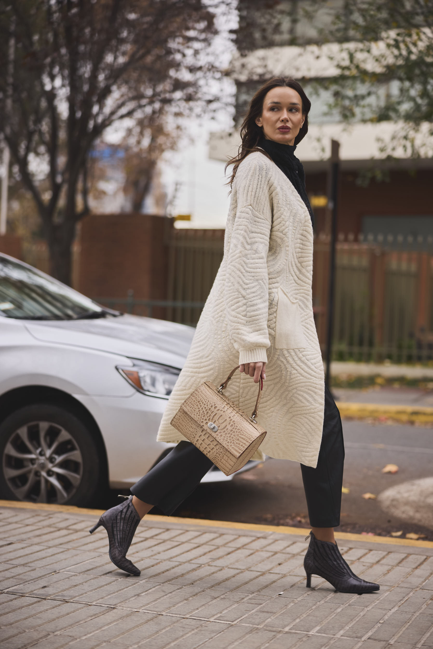 CASHMERE — Záya